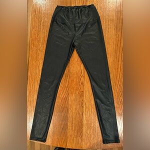 7 For All Mankind Faux Leather Leggings Black -  Size Small